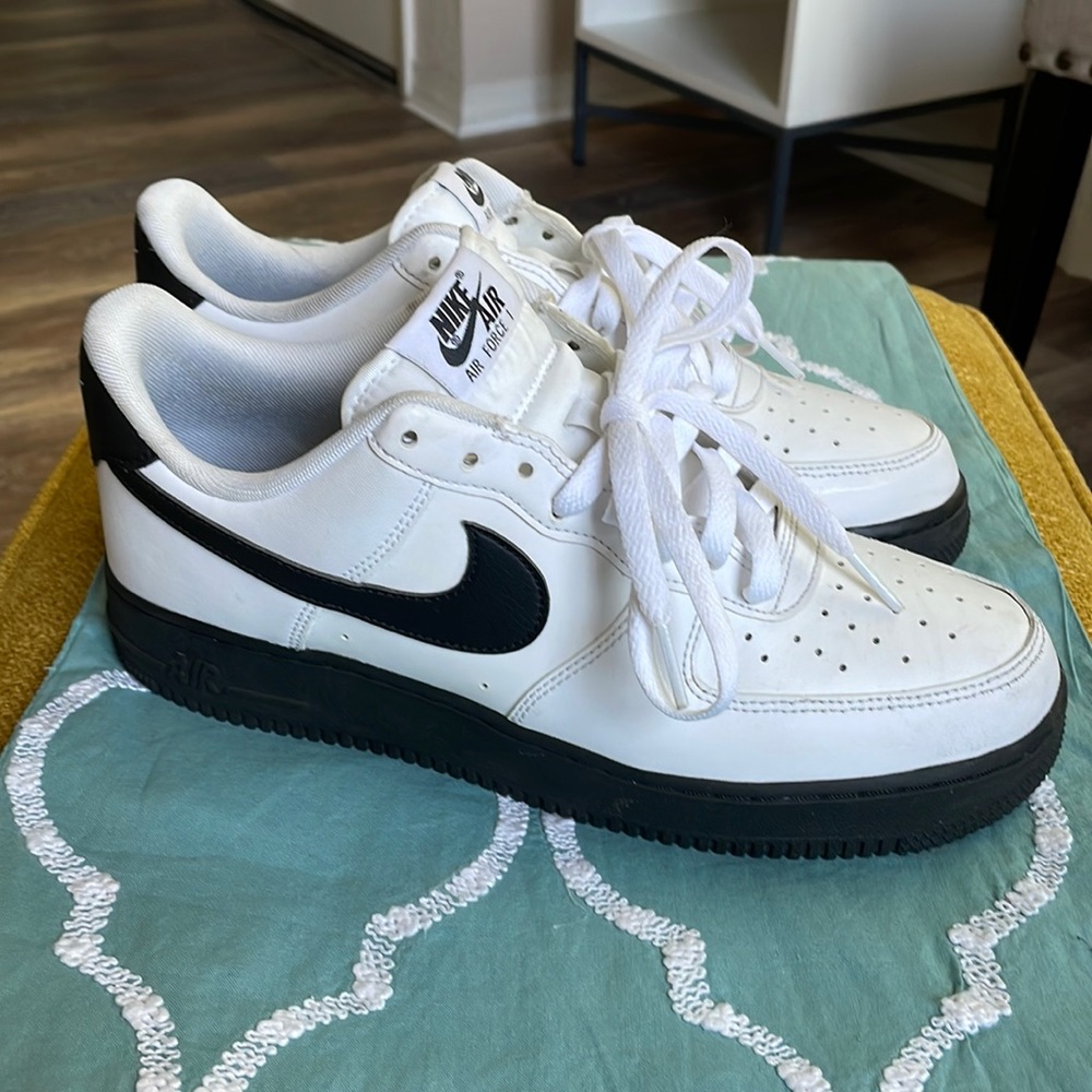 Nike Air Force 1 Men Size 9